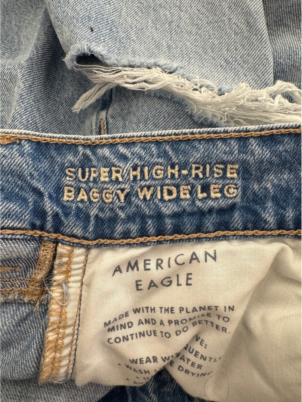 American Eagle Super High-Rise Baggy Wide Leg Jeans - Picture 5 of 6